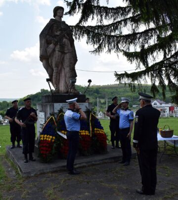 Ziua eroilor a fost marcată și la Fălticeni
