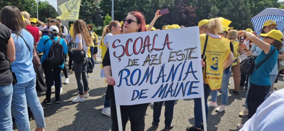 Proteste în stradă