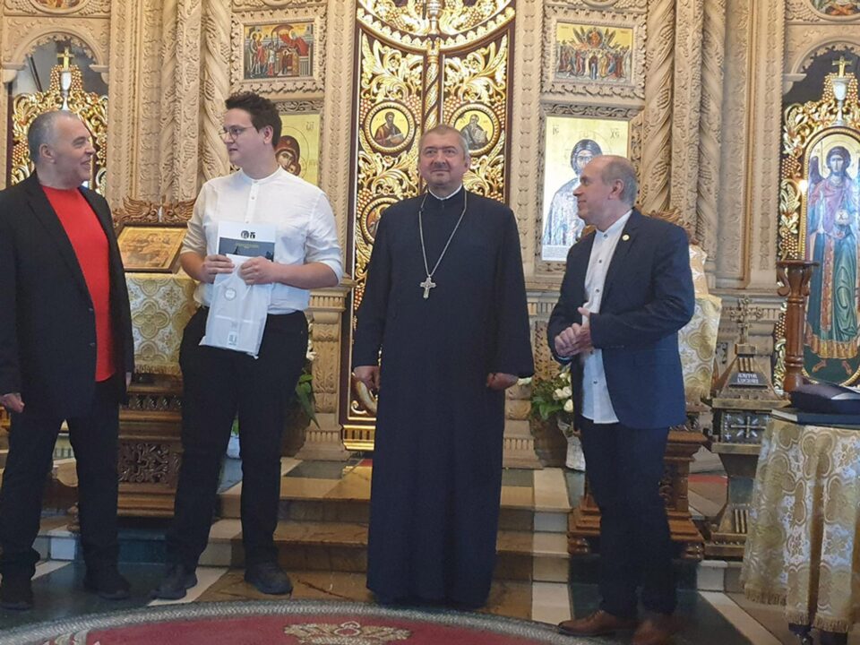 S-au desemnat câștigătorii Concursului Național de Poezie Religioasă Tânără „Light of Life” S-au desemnat câștigătorii Concursului Național de Poezie Religioasă Tânără „Light of Life”