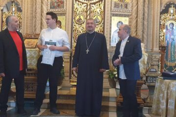 S-au desemnat câștigătorii Concursului Național de Poezie Religioasă Tânără „Light of Life”