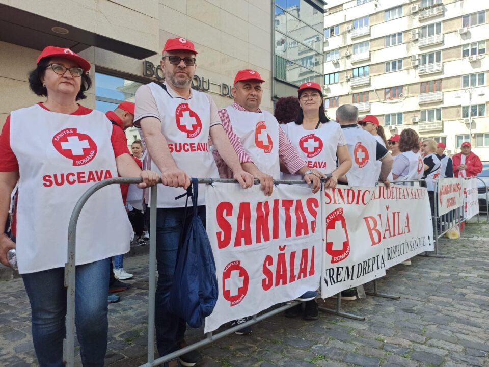 Peste 1.500 de semnături de la sindicaliștii suceveni din Sănătate pentru declanșarea grevei generale Peste 1.500 de semnături de la sindicaliștii suceveni din Sănătate pentru declanșarea grevei generale