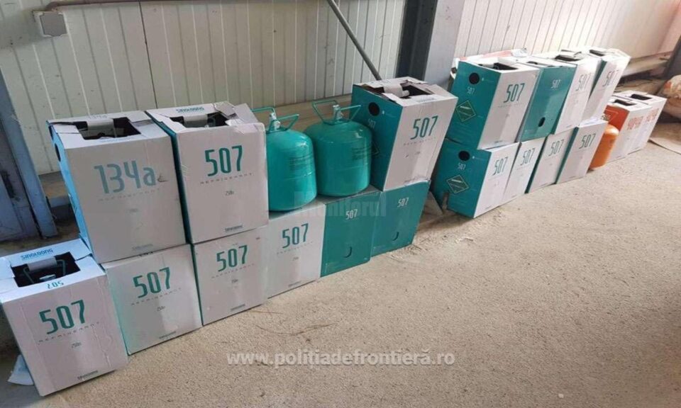 Captură de freon în Vama Vicovu de Sus