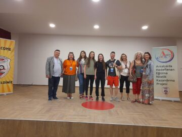 “Profesor de succes în era digitală” la Școala Gimnazială Nr. 1 din Suceava