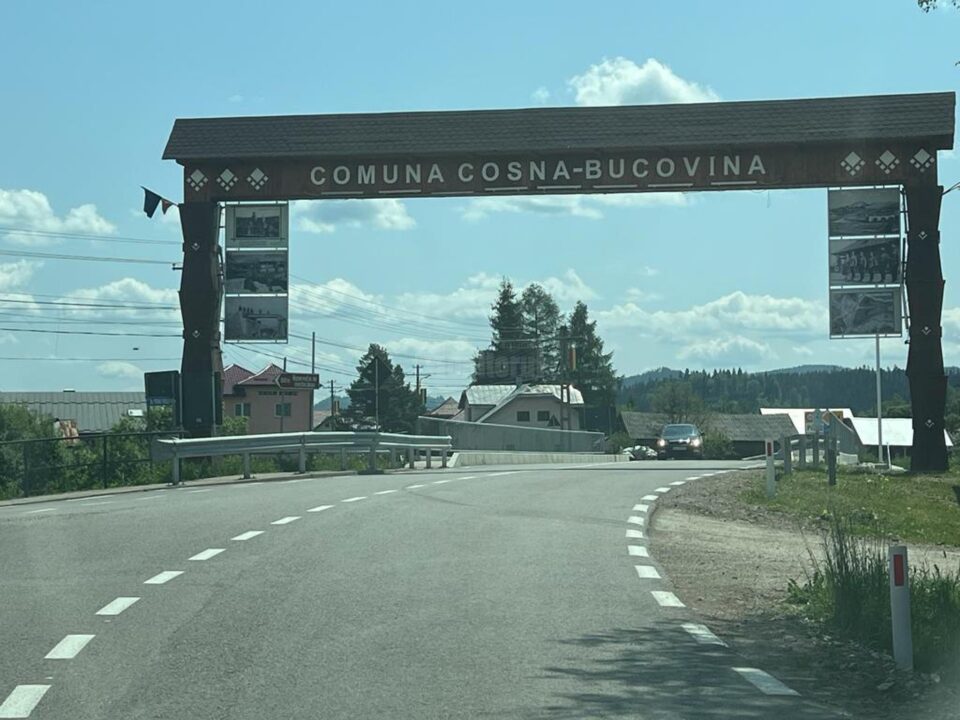 CJ Suceava va moderniza ultimul tronson al drumului care face legatura intre comuna Coșna și județul Bistrița Năsăud CJ Suceava va moderniza ultimul tronson al drumului care face legatura intre comuna Coșna și județul Bistrița Năsăud