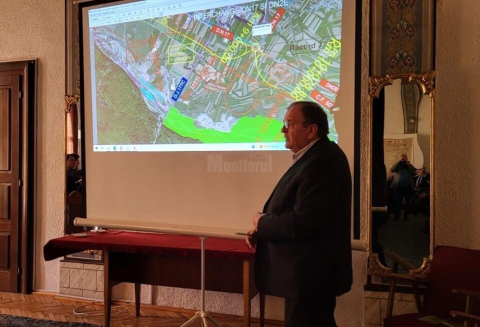 • ȘefuGheorghe Flutur a spus că pentru șoseaua de centură a orașului Gura Humorului mai este necesar doar acordul de mediu pentru ca investiția să fie scoasă la licitație