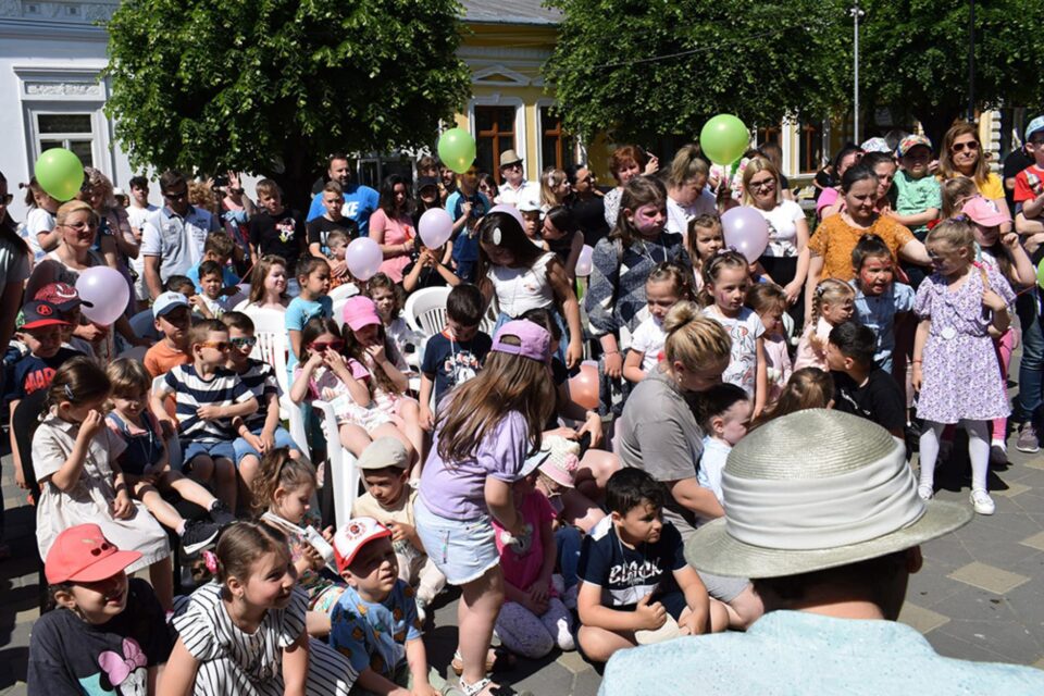 Ziua de 1 Iunie a fost sărbătorită și la Fălticeni