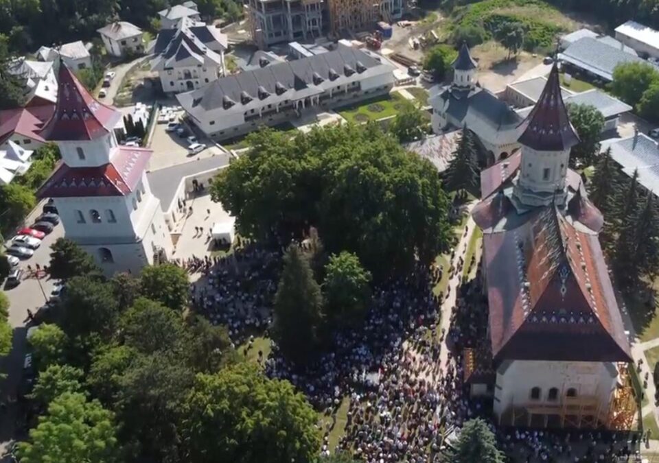 Mănăstirea „Sfântul Ioan cel Nou de la Suceava” și-a cinstit ocrotitorul