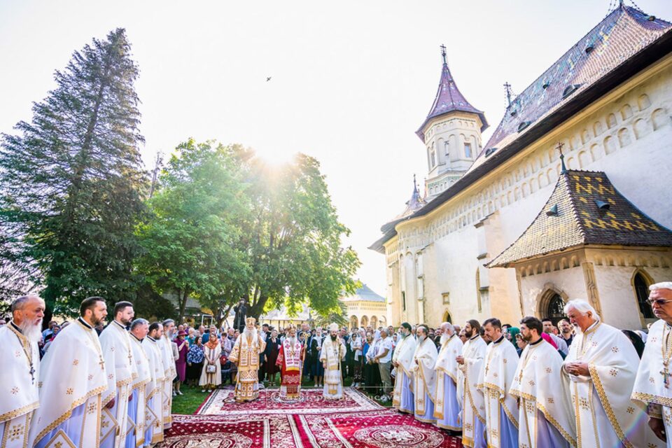 Mănăstirea „Sfântul Ioan cel Nou de la Suceava” și-a cinstit ocrotitorul Mănăstirea „Sfântul Ioan cel Nou de la Suceava” și-a cinstit ocrotitorul