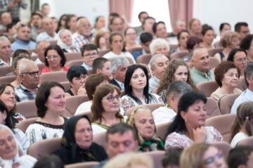 Centrul Cultural „Sofia Vicoveanca” din Vicovu de Jos, inaugurat cu o sală de 550 de locuri arhiplină