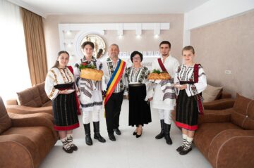 Centrul Cultural „Sofia Vicoveanca” din Vicovu de Jos, inaugurat cu o sală de 550 de locuri arhiplină