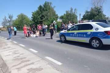 Fetița de 10 ani lovită de o mașină la Dumbrăveni are multiple leziuni și este în continuare în stare gravă