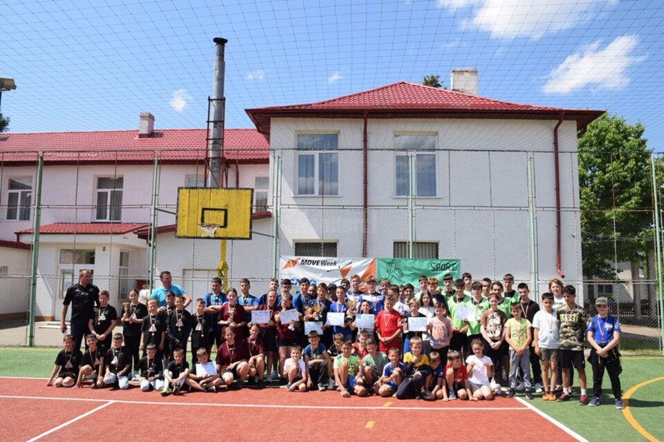 1500 de elevi și profesori din 48 de școli au participat la acțiunea de la Putna