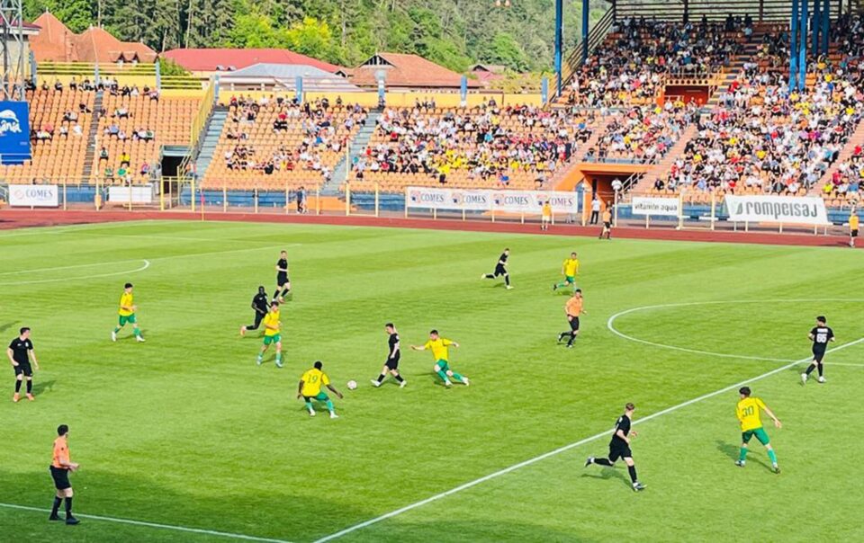 Formația pregătită de Dorin Goian a fost învinsă cu 2-0 de echipa gazdă, Ceahlăul