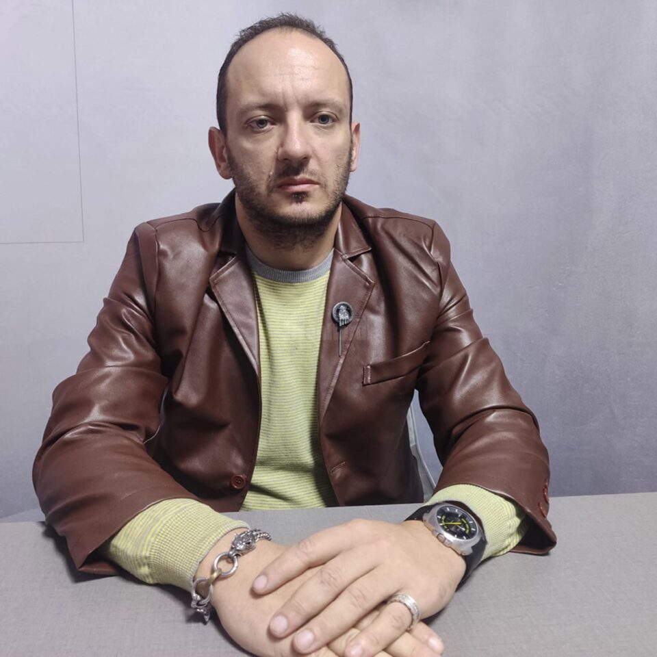 Avocatul Tudor Sălăgean: „Sumele obținute vor fi donate în scop caritabil, scopul acțiunii a fost apărarea unor principii în care cred cu tărie” Avocatul Tudor Sălăgean: „Sumele obținute vor fi donate în scop caritabil, scopul acțiunii a fost apărarea unor principii în care cred cu tărie”
