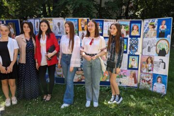 Vernisajul expoziției - concurs de desene „Vis de copil în casa bunicilor”