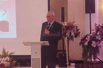 Academicieni, universitari și medici din toate centrele universitare din țară, Republica Moldova și Ucraina, la „Zilele medicale ale Sucevei”