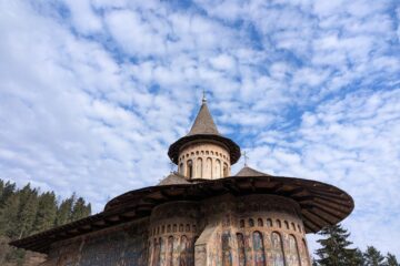 Nădejdea ne ține ancorați în Cer