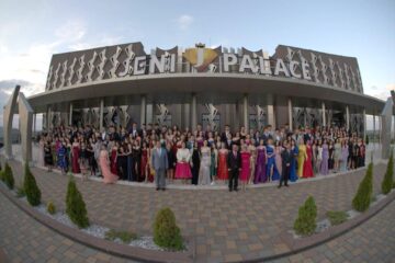 „Gala premianților”, la Colegiul Național „Eudoxiu Hurmuzachi” Rădăuți