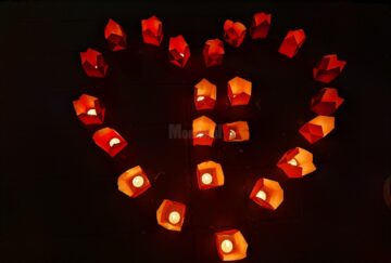 Mii de gulguțe au luminat aleile Parcului Central Suceava la „Festivalul Luminii”, ediția a X-a