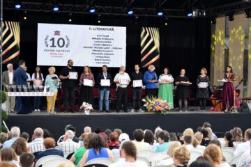 Laureații Galei „10 pentru Fălticeni”, Literatură