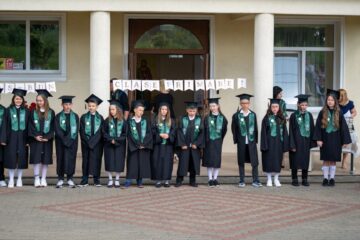 Emoții la cursul festiv al clasei a IV-a
