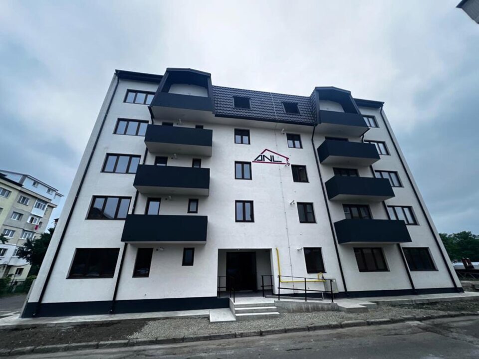 Blocul ANL pentru tineri, cu finisaje de lux, lift și adăpost civil, recepționat la Fălticeni Blocul ANL pentru tineri, cu finisaje de lux, lift și adăpost civil, recepționat la Fălticeni