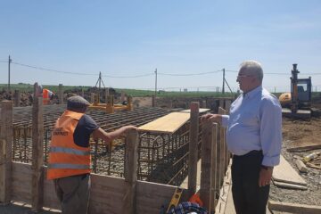 Ion Lungu: „Mă bucur că lucrările au luat avânt și sper ca până la sfârșitul anului să se contureze Sala Polivalentă”