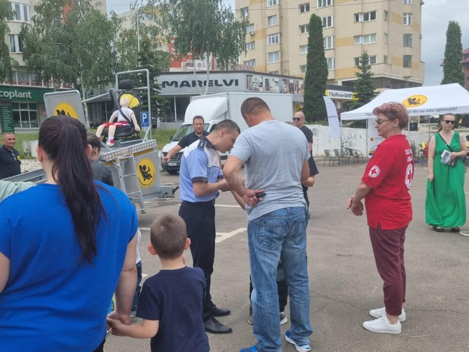Acțiune de informare a importanței centurii de siguranță