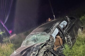 Un tânăr ar fi adormit la volan și s-a izbit de o autocisternă ucraineană