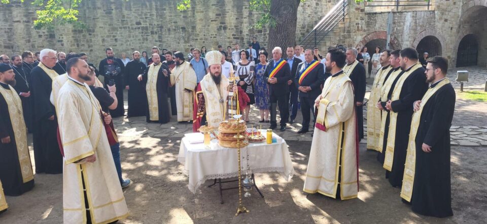 Slujbă de pomenire a voievozilor Moldovei, oficiată de PS Damaschin