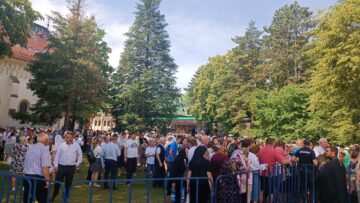 Mii de oameni, la marea sărbătoare a Sfântului Ioan cel Nou de la Suceava