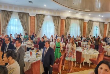 Zeci de personalități din numeroase domenii de activitate, premiate la „Seara Valorilor Sucevene”