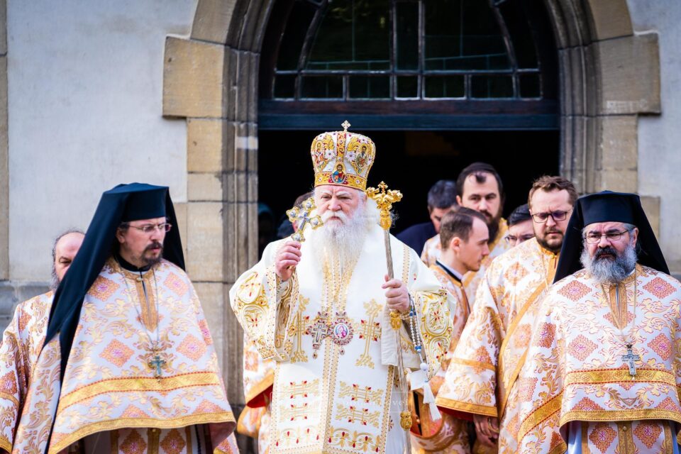„Împreună lucrători cu Dumnezeu” - Predica Înaltpreasfințitului Părinte Calinic la Duminica a III-a după Rusalii