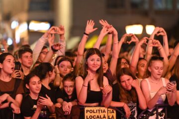 Peste 15.000 de suceveni s-au distrat în centrul municipiului, la concertele susținute de Delia, Antonia și Nicole Cherry