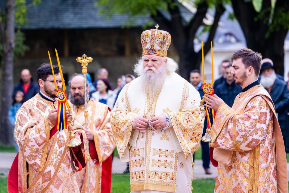 „Împreună lucrători cu Dumnezeu” - Predica Înaltpreasfințitului Părinte Calinic la Duminica a III-a după Rusalii