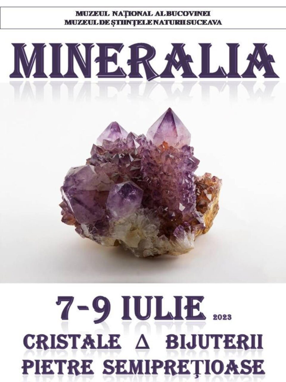 Expoziție cu cristale naturale de cuarț, calcit, pirită, bijuterii, pietre semiprețioase, la Muzeul de Științele Naturii