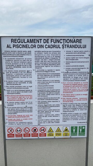 Panouri de avertizare, cu regulamentul de la ștrand