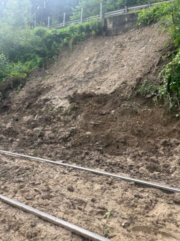 Alunecare de teren în zona Pojorâta- Sadova