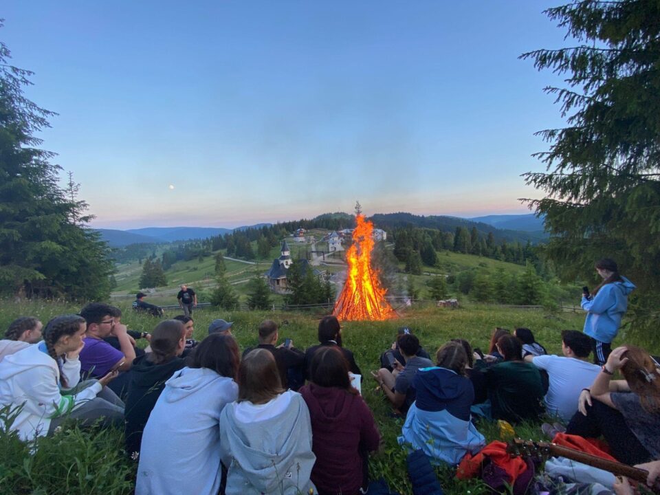 Tabăra de vară a Asociației Tinerilor Ortodocși Suceveni, ediția a II-a, la Vatra Dornei (9).jpg