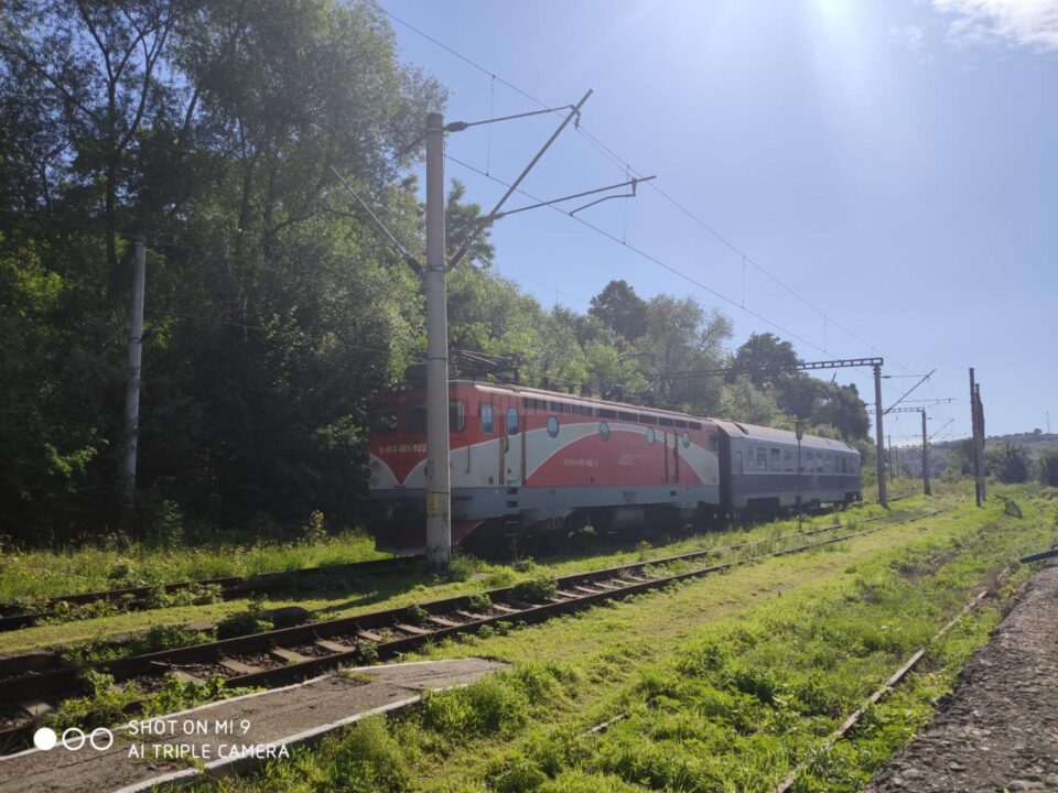 Tren cu un vagon, la Cacica