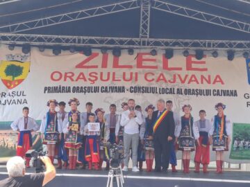 Zeci de artiști prezenți la Festivalul folcloric „Din stejar, stejar răsare”, ediția a IX-a, la Cajvana