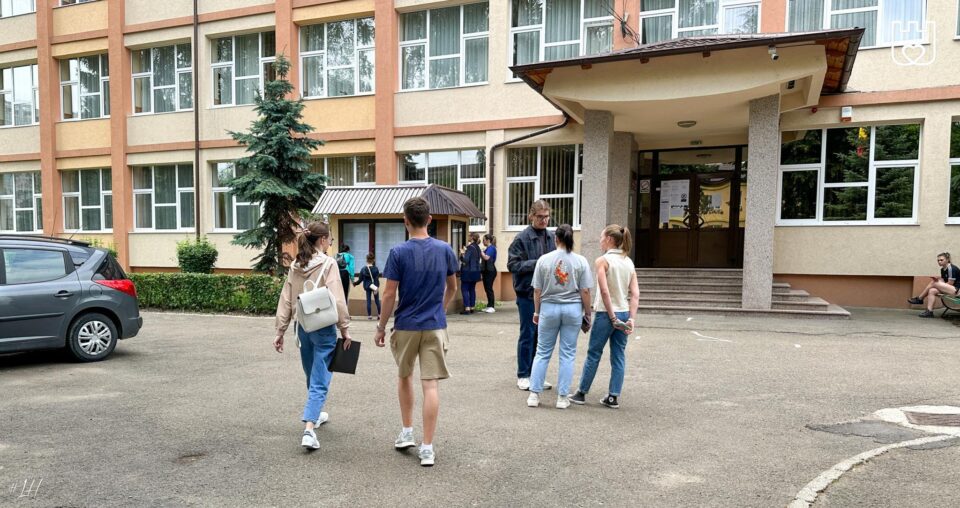 Premii de 3000 de lei oferite de Primăria Suceava elevilor cu media 10 la evaluarea națională