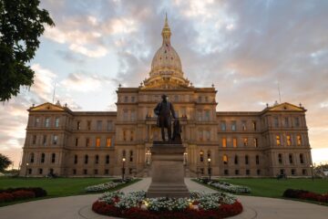 Municipiul Suceava a primit invitația de a se înfrăți cu capitala statului Michigan - foto David Martin