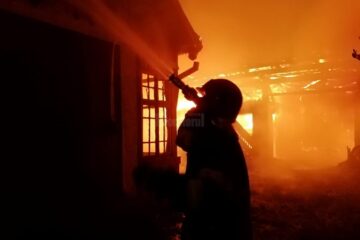Incendiu și panică în Ițcani, în toiul nopții
