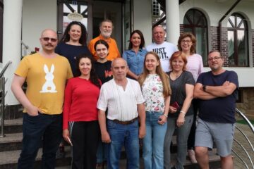 11 artiști plastici din țară și străinătate participă la Tabăra „Lumina Nordului”, la Gura Humorului