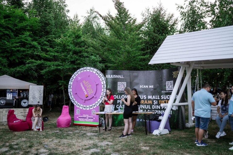 Iulius Mall, partener al Festivalului ,,Deep in the forest” de la Corlata