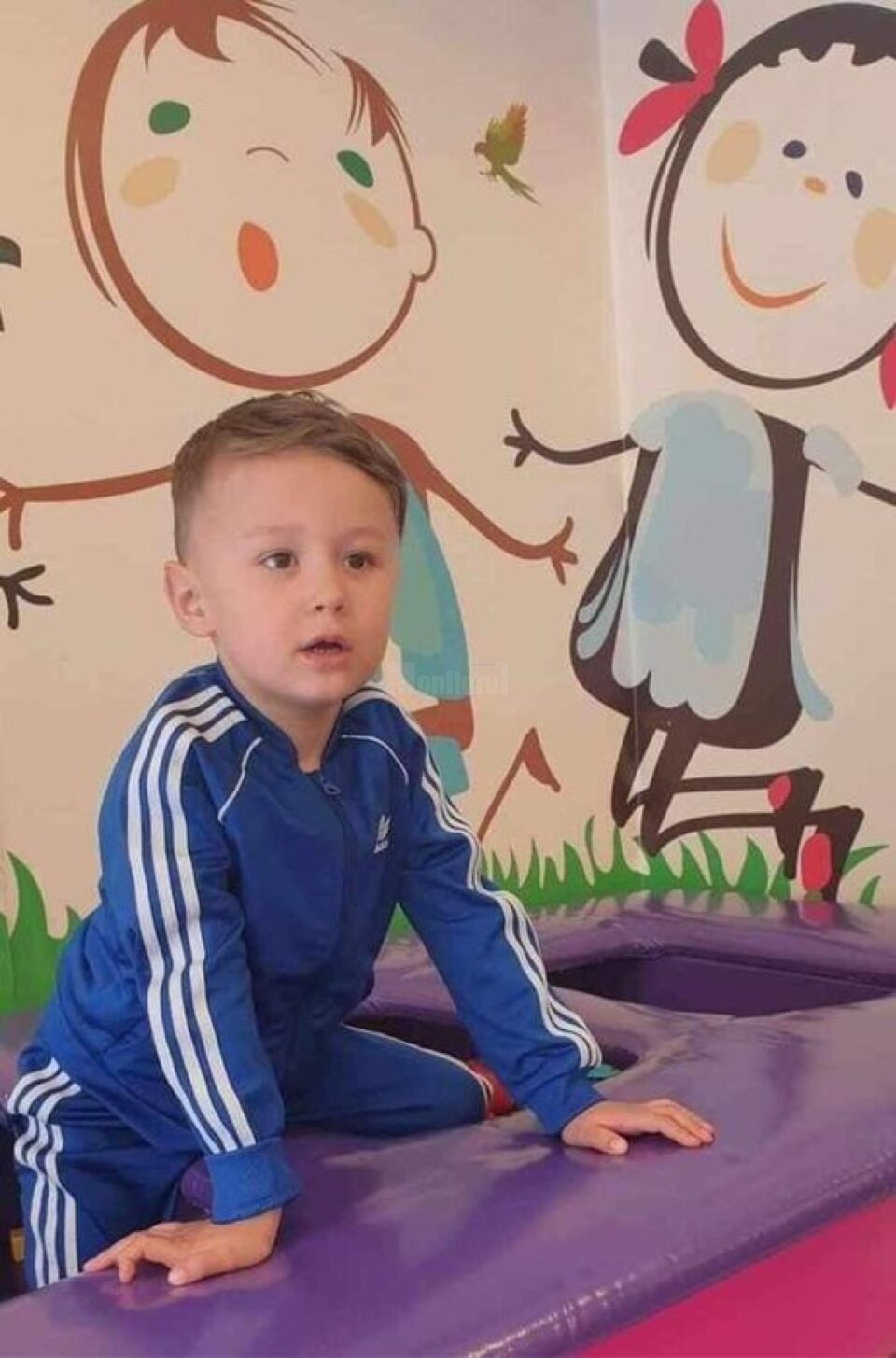 Matei Fabian Bosancu, în vârstă de 4 ani, are nevoie de un transplant de celule stem Matei Fabian Bosancu, în vârstă de 4 ani, are nevoie de un transplant de celule stem