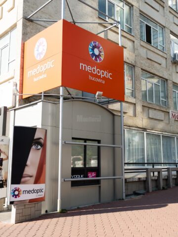 Consult oftalmologic gratuit la Clinica Medoptic în contract cu Casa Județeană de Asigurări de Sănătate Suceava