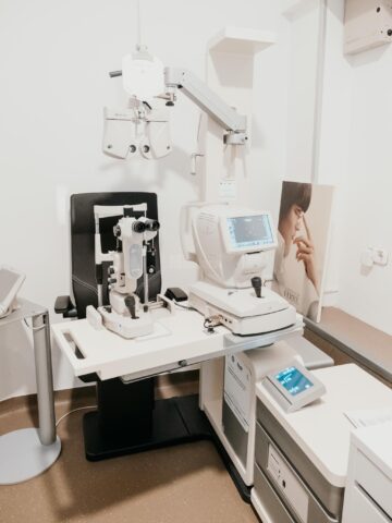 Consult oftalmologic gratuit la Clinica Medoptic în contract cu Casa Județeană de Asigurări de Sănătate Suceava