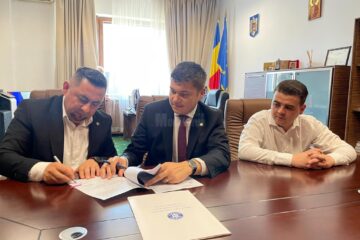 Deputatul PSD de Suceava Gheorghe Șoldan, prezent la semnarea unui contract de 18,5 milioane de lei pentru comuna Arbore